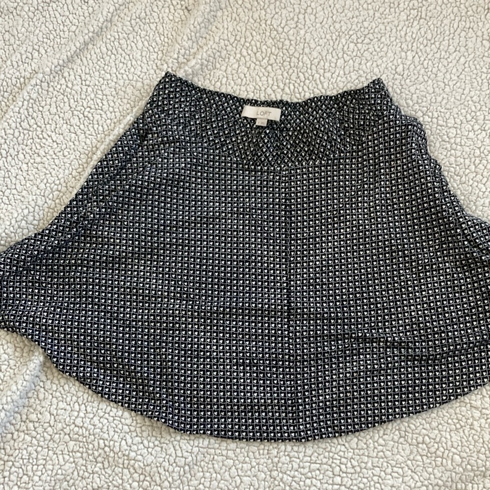 Flowy skirt